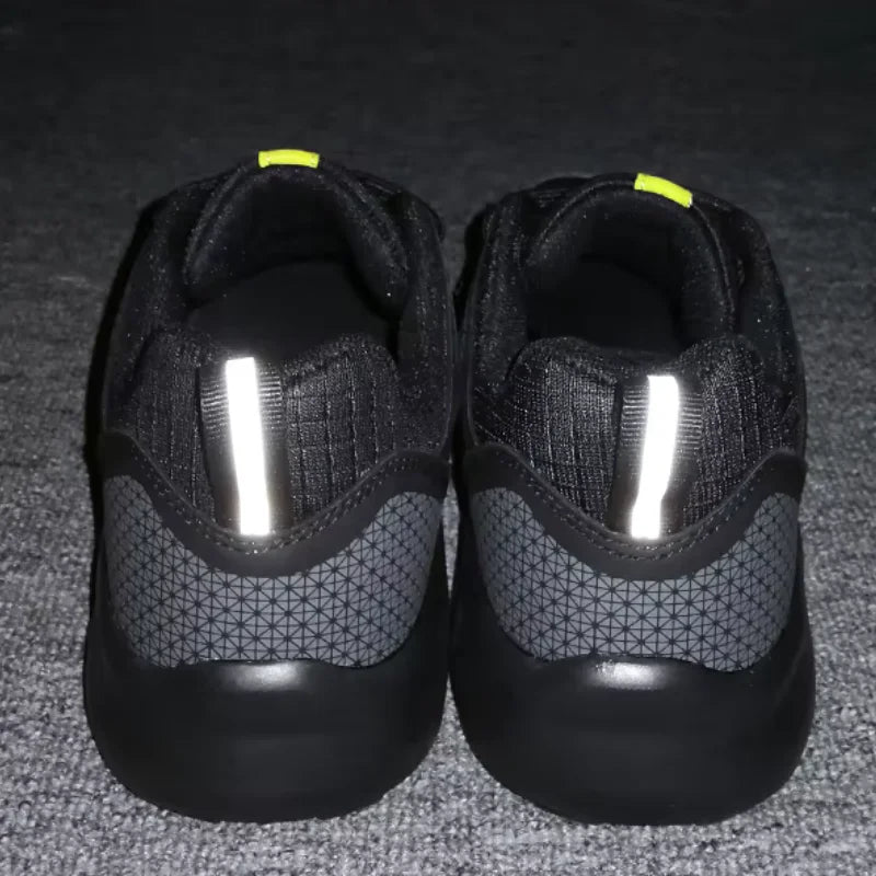 CoreWalk™ Comfort Sneakers